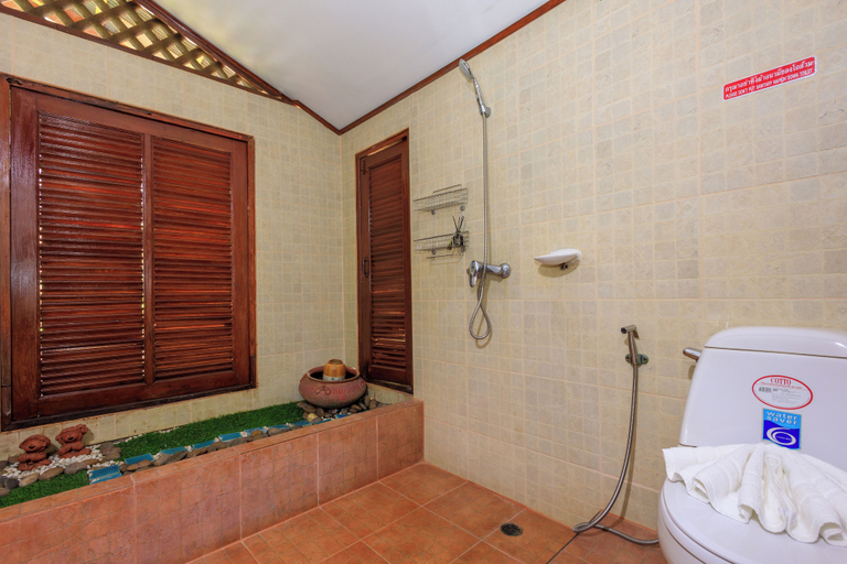 Bathroom, Samui Wooden Hill, Ko Samui