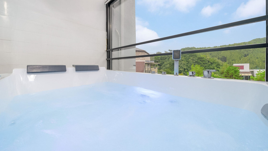 Sport & Beauty 5, Gapyeong Shiny Pension, Gapyeong
