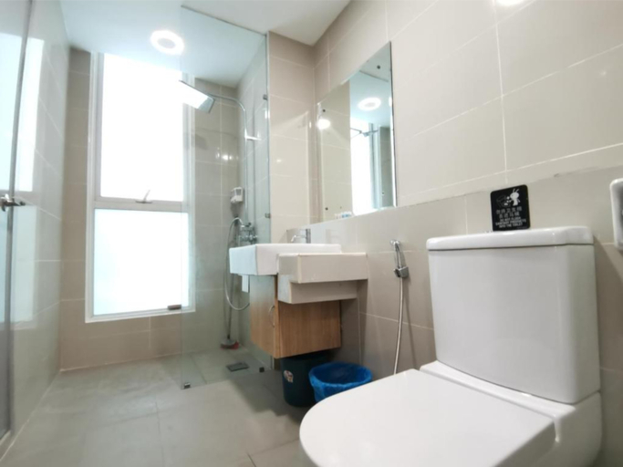 Bathroom 5, Greenage at Sutera Avenue, Kota Kinabalu
