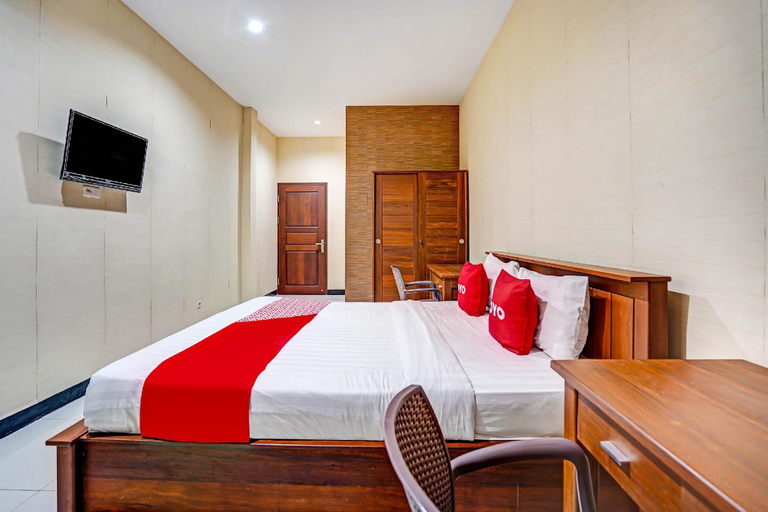 Bedroom 2, OYO Pratama Dukuh Kupang Sub, Surabaya