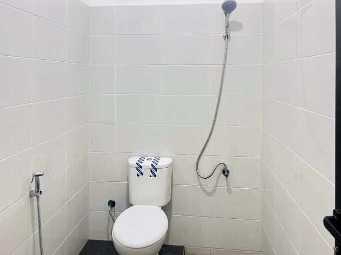 Bathroom 8