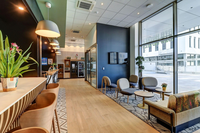 Public Area 3, B&B HOTEL Dijon Valmy Toison d'Or, Côte-d'Or