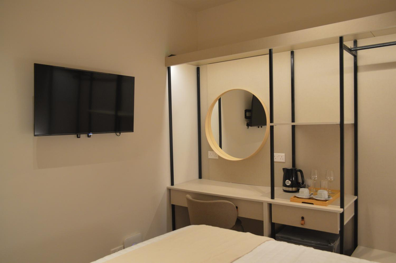 Bedroom 2, LEONDIANA Boutique Hotel, Larnaca