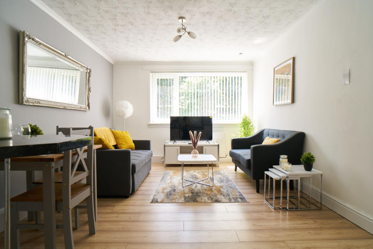 Others 5, Rotherwood Apartment, East Dunbartonshire