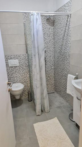 Others 3, Apartman Magnolija, Rijeka
