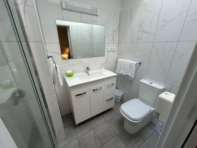 Bathroom 3, Frewville Motor Inn, Adelaide