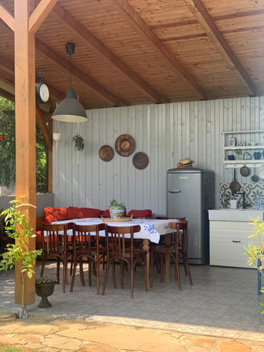 Others 3, Backyard Cottage, Sebes