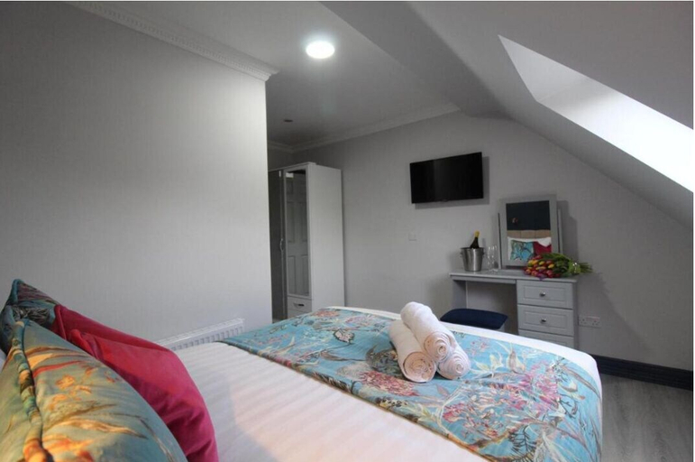 Bedroom 3, N20 Inn Hotel