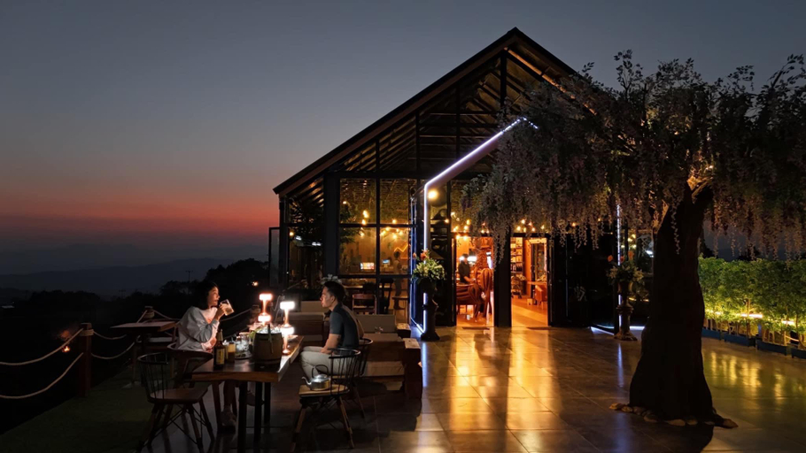 Food & Drinks 4, More Mountain Doichang, Mae Suai