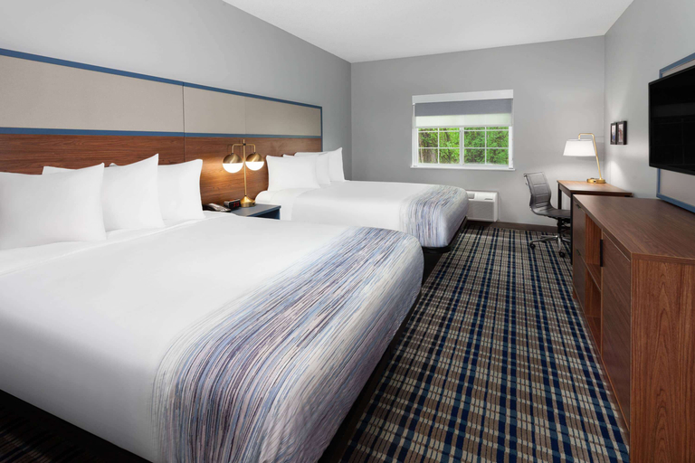 Bedroom 3, AmericInn Eagle by Wyndham River Downtown, Vilas