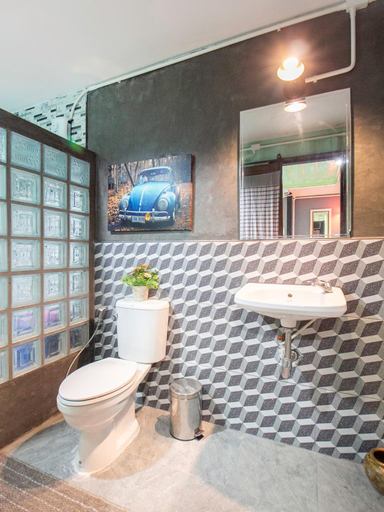 Bathroom 2, OYO 999 Baan Pak Rom Ruen, Hua Hin