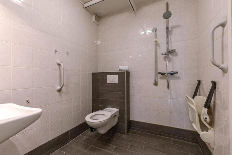 Bathroom 2, Villa Bakboord, West-Vlaanderen