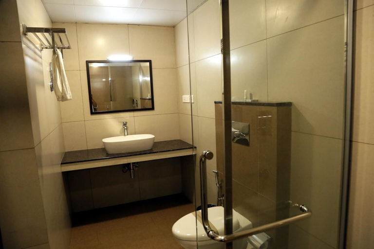 Bathroom 3, Esquina Residency, Ernakulam