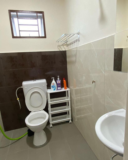 Bathroom, Perfect For Family Gathering, Klang