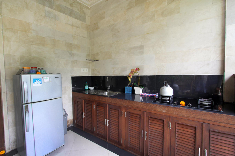 Dining Room 8