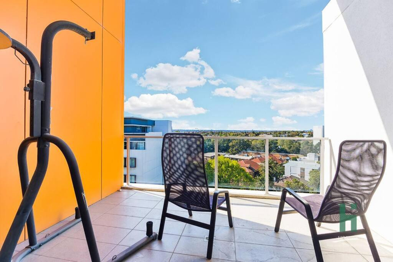 Exterior & Views 5, Homebush EventHub Contemporary 2B2B Apt, Strathfield