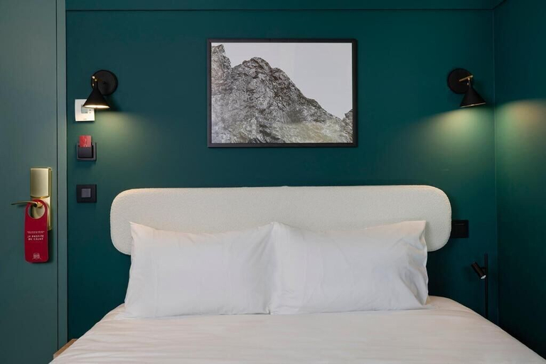 Bedroom 3, Hôtel de la Couronne, Haute-Savoie