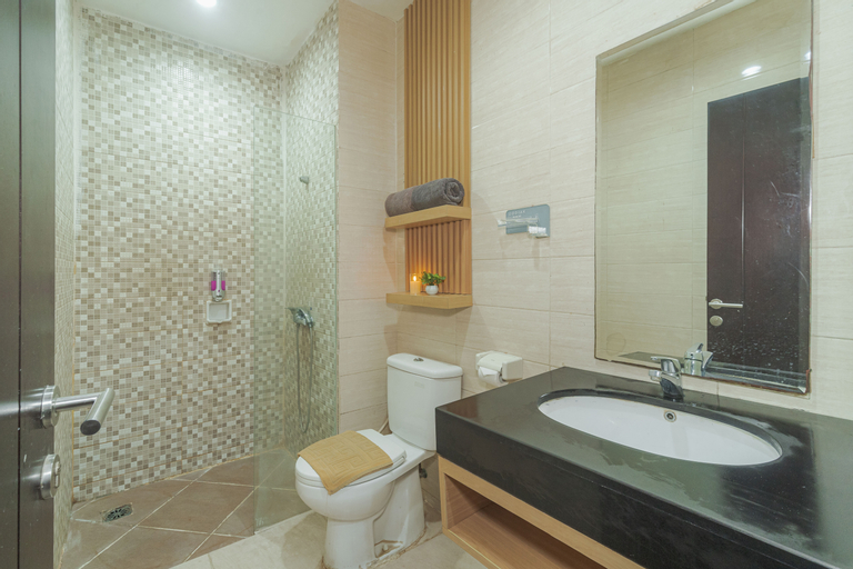 Bathroom 9