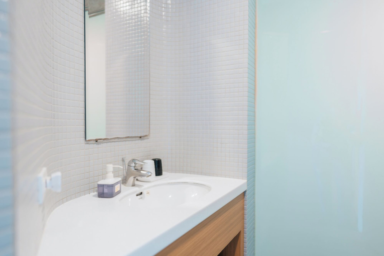 Bathroom 4, The Light Inn, Pingtung