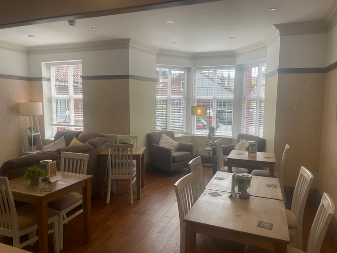 Food & Drinks 5, B+B York, York