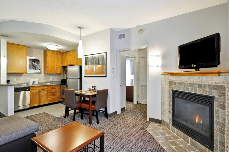 Dining Room 2