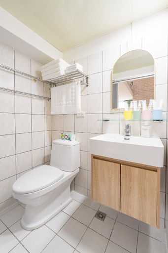 Bathroom 3, FB Apt w/ lift near Ximen MRT 西門町 近西門地鐵站 獨立浴室, Taipei City