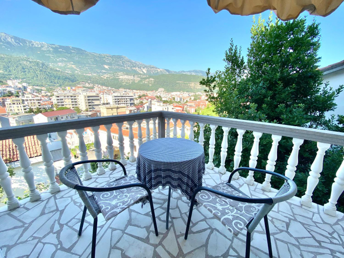Others 3, Apartments Popovic