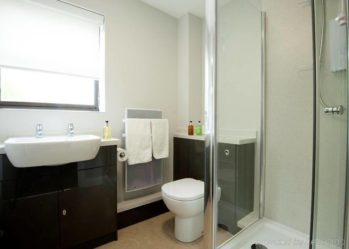 Bathroom 3, Riverside Hotel, Gloucestershire