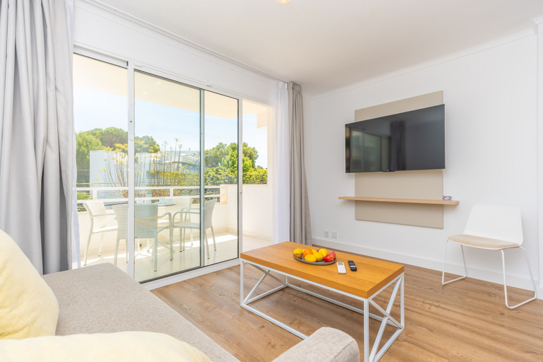 Room 4, Massanet 1b in Canyamel, Baleares
