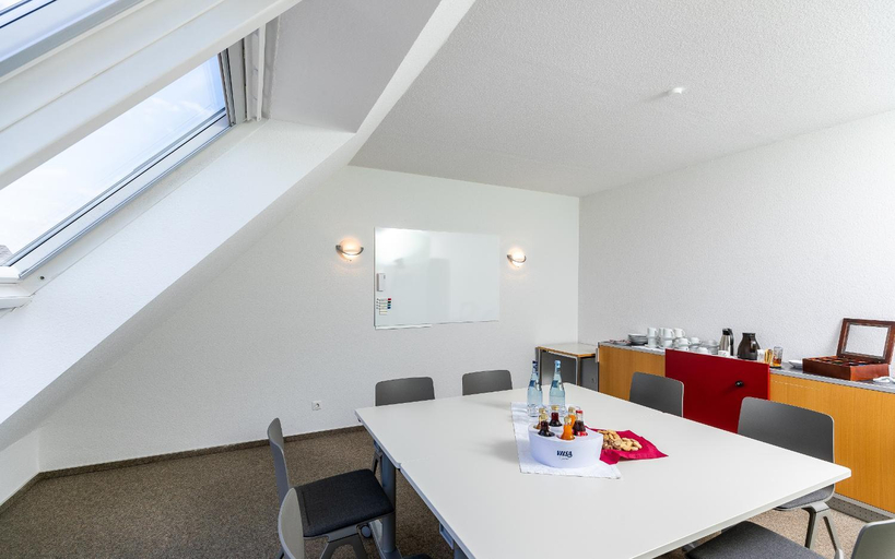 Others 5, Hotel NeuHaus, Dortmund