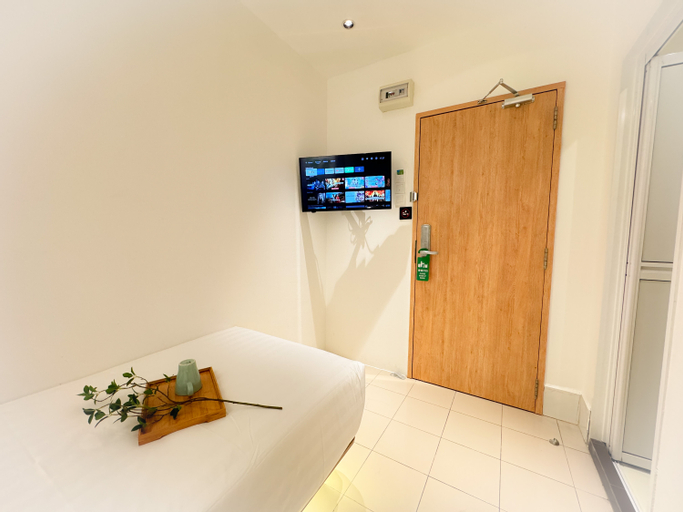 Bedroom 6