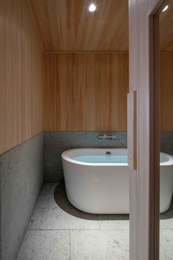 Bathroom 7