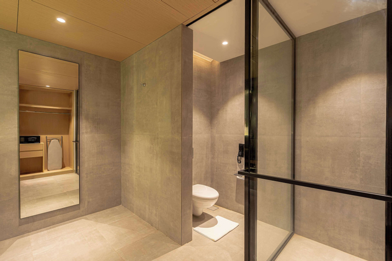 Bathroom 4