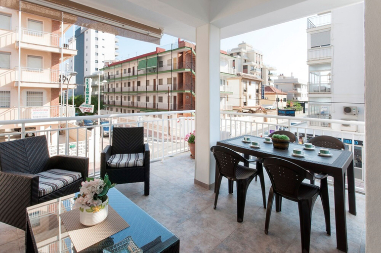 Room 5, Oreneta in Grau i Platja, Valencia
