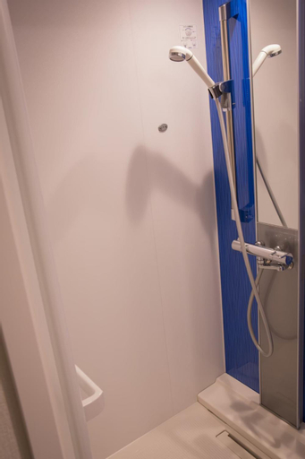 Bathroom 4