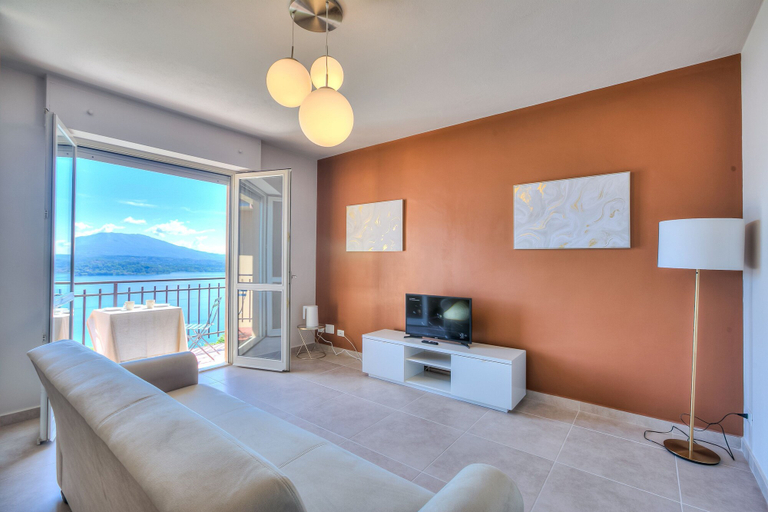 Room 2, The Golden View in Olbia, Verbano-Cusio-Ossola