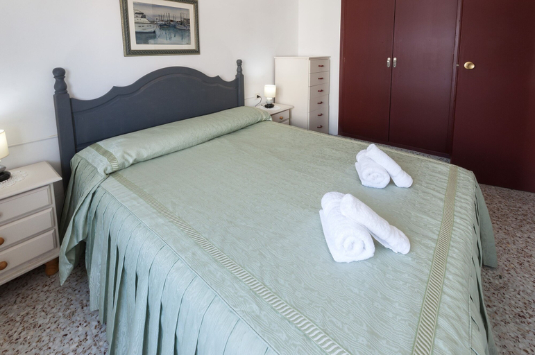 Room 5, River in Daim s With 2 Bedrooms and 1 Bathrooms, Valencia