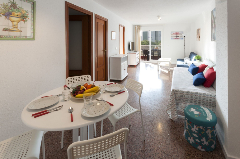 Room 4, Gourmet in Grau i Platja, Valencia