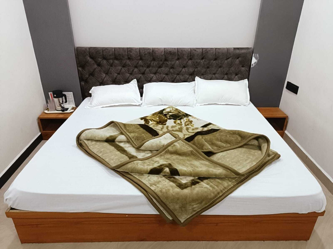Bedroom 2, Hotel Shreem, Ujjain