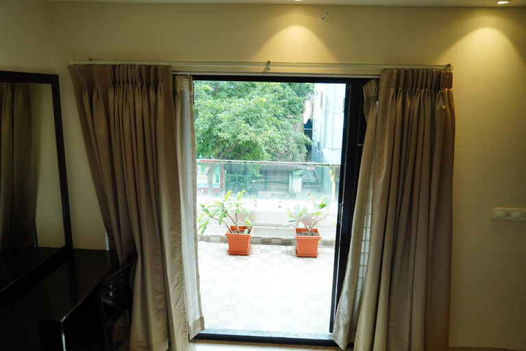 Others 5, L. R RESIDENCY, Kancheepuram