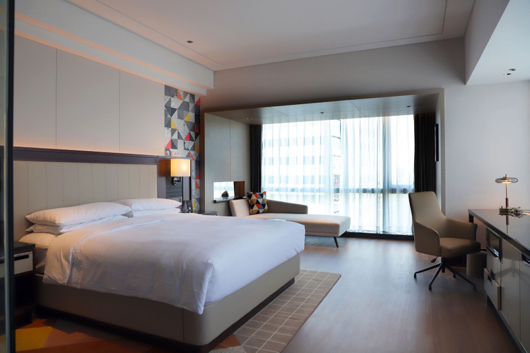 Bedroom 3, Renaissance Beijing Capital Hotel, Beijing