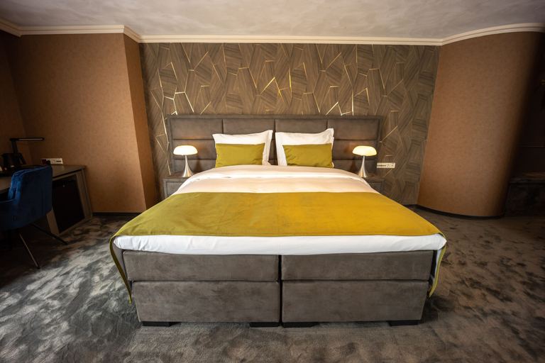 Bedroom 3, Hotel & Restaurant Infinity, Zwolle