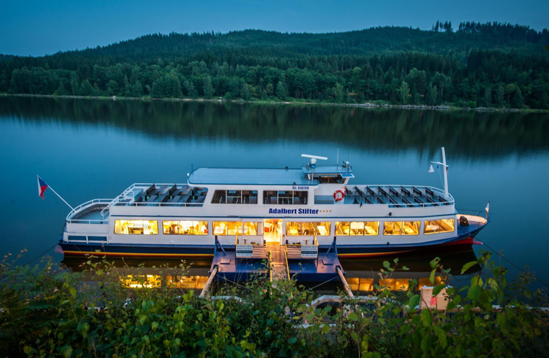 Others 2, Lipno Riviera - Mysi v bote, Český Krumlov