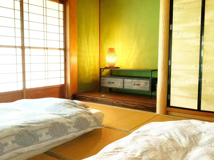 Bedroom 4, 余呉の里山-ランプの宿-さくら, Yogo