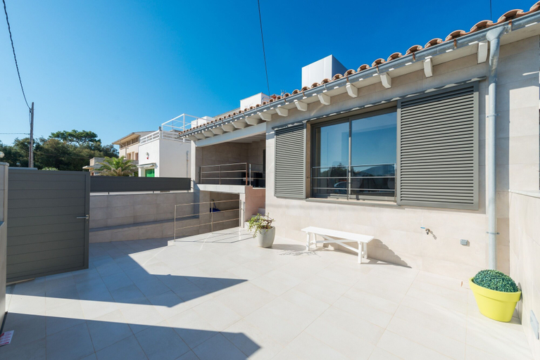 Others 3, Villa Aixa in Alc dia, Baleares