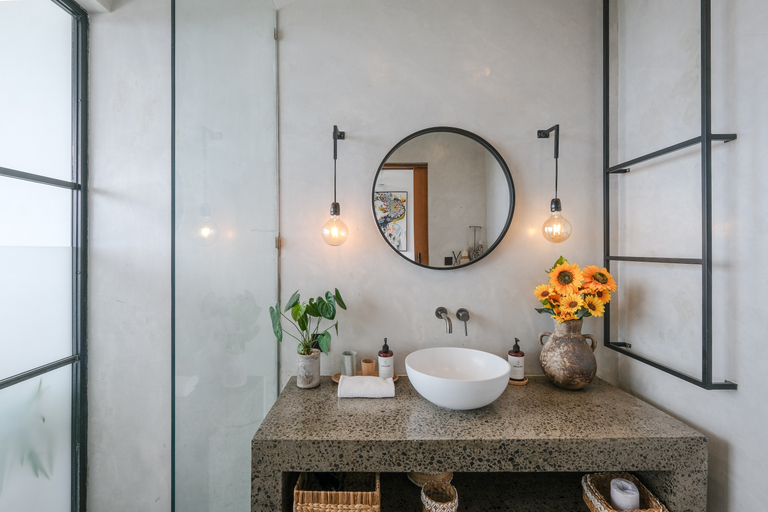 Bathroom 5, Makai Uluwatu, Badung