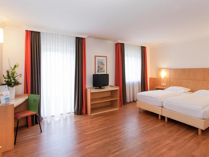 Bedroom 14