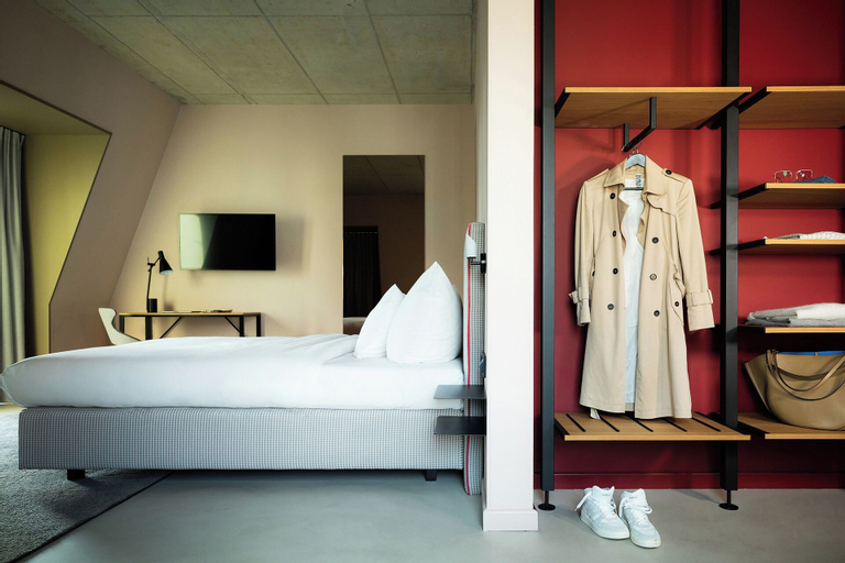 Bedroom 12