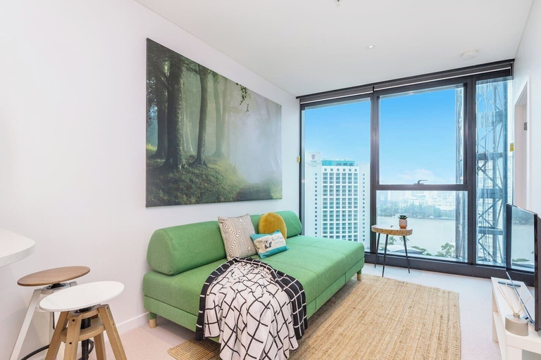 SKY Heart of BNE City 2bed APT Pool& Gym Qbn222-18, Brisbane