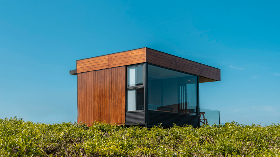 Exterior 7